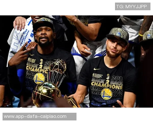 詹姆斯谈与库里的竞争与友谊：伟大之路上的相互欣赏与珍惜